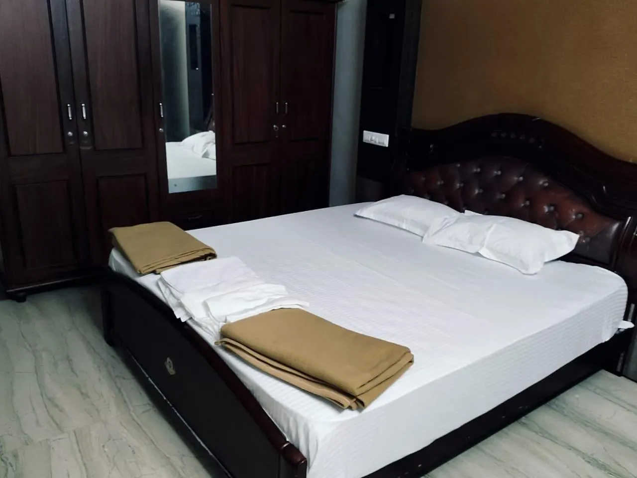Holiday home Stay Easy - Potta, Athirapally Road Kizhake Chalakudi India